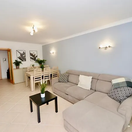 Apartment Bloom - Great In Quiet Area