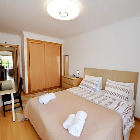 Bloom - Great In Quiet Area Alfeizerao