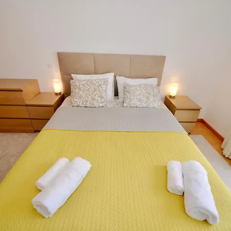 Bloom - Great In Quiet Area Alfeizerao