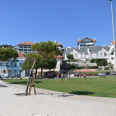 Bloom - Great In Quiet Area Apartment Alfeizerao